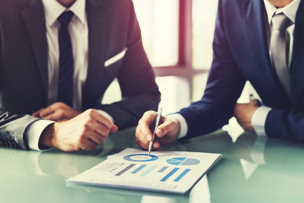 How to find a good advisor for my business?